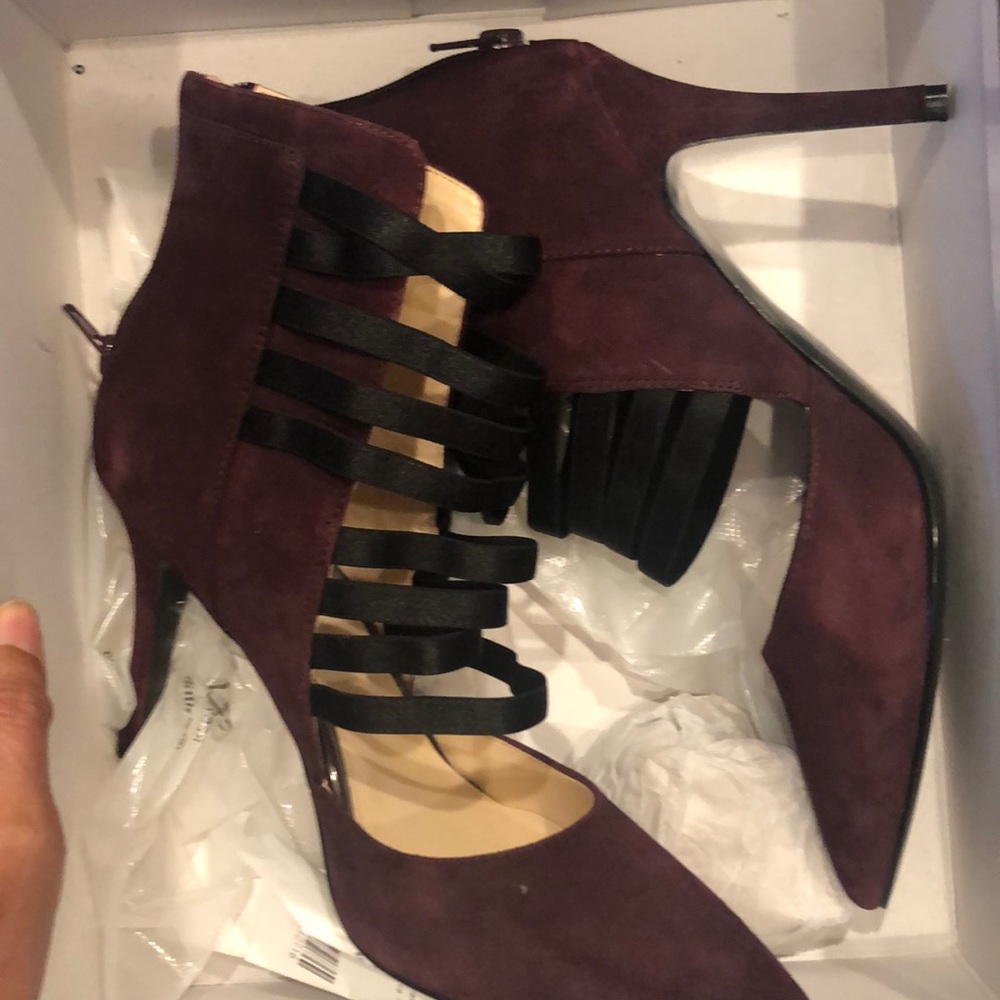 Nine West booties size 8